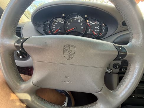 Used 1999 Porsche 911 Carrera image 11