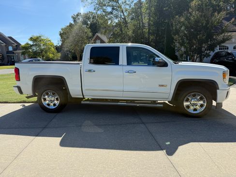 Used 2014 GMC Sierra 1500 SLT w/ All-Terrain Package image 4