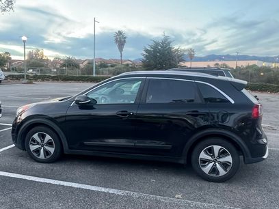 Used 2017 Kia Niro EX