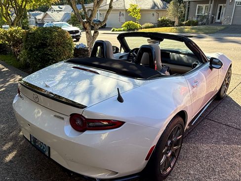 Used 2025 MAZDA MX-5 Miata Grand Touring w/ Appearance Package RWD image 8