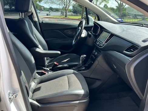 Used 2019 Buick Encore Preferred image 15