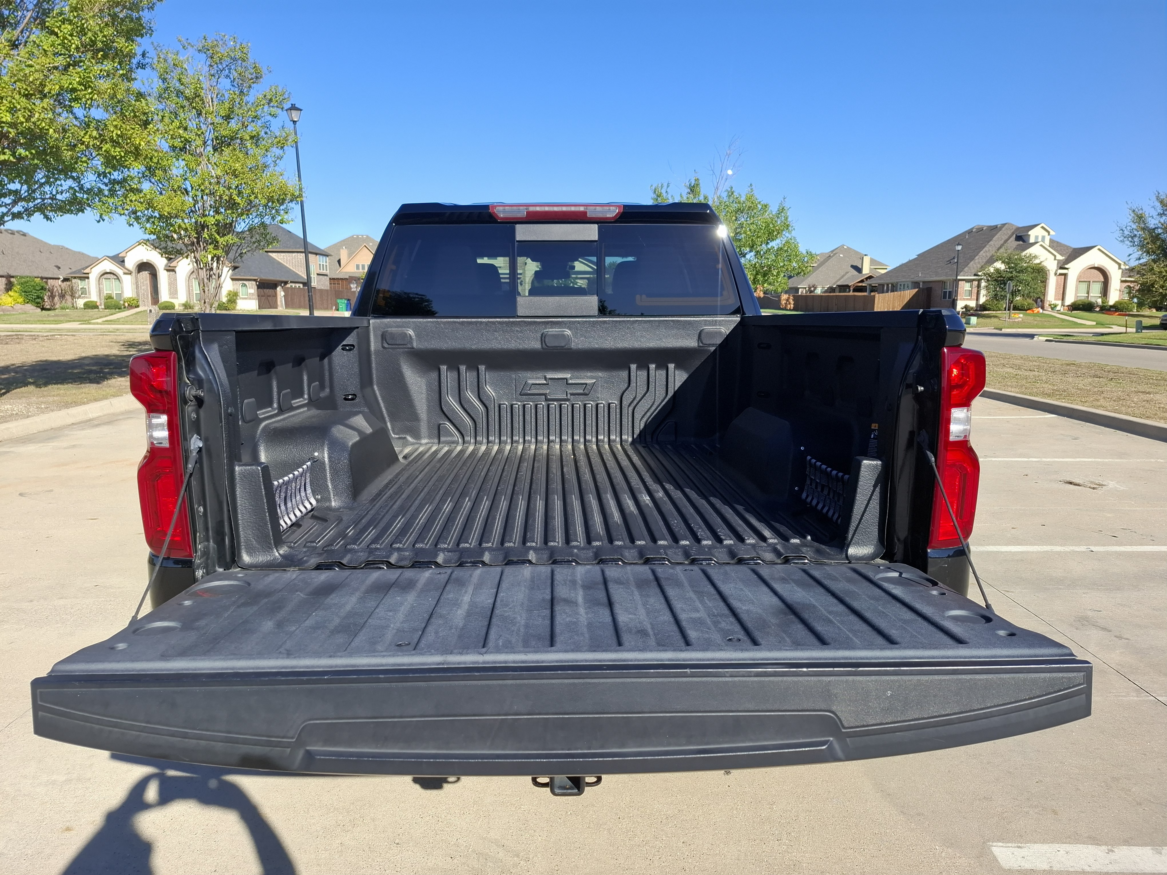 Used 2024 Chevrolet Silverado 1500 LT Trail Boss w/ Convenience Package II AWD/4WD image 9