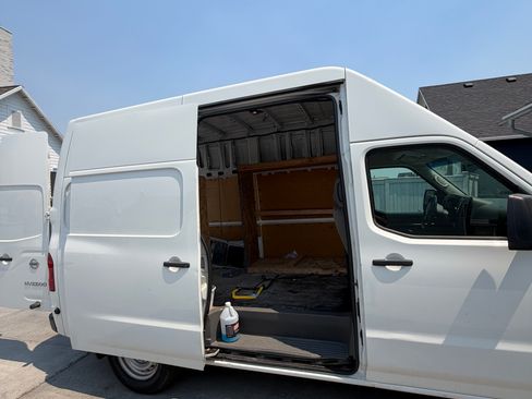 Used 2020 Nissan NV 2500 SV RWD image 5