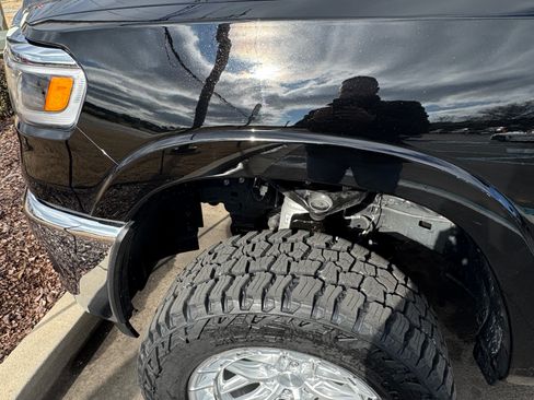 Used 2025 RAM 1500 Limited w/ Bed Utility Group AWD/4WD image 11