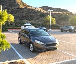 Used 2017 Ford Focus SE FWD image 1