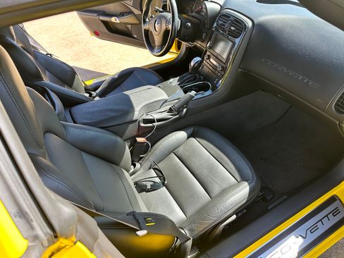 Used 2013 Chevrolet Corvette Coupe w/ 3LT Preferred Equipment Group image 13