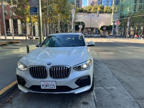 Used 2019 BMW X4 xDrive30i w/ Convenience Package image 2
