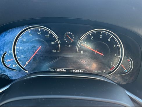 Used 2018 BMW 750i image 11