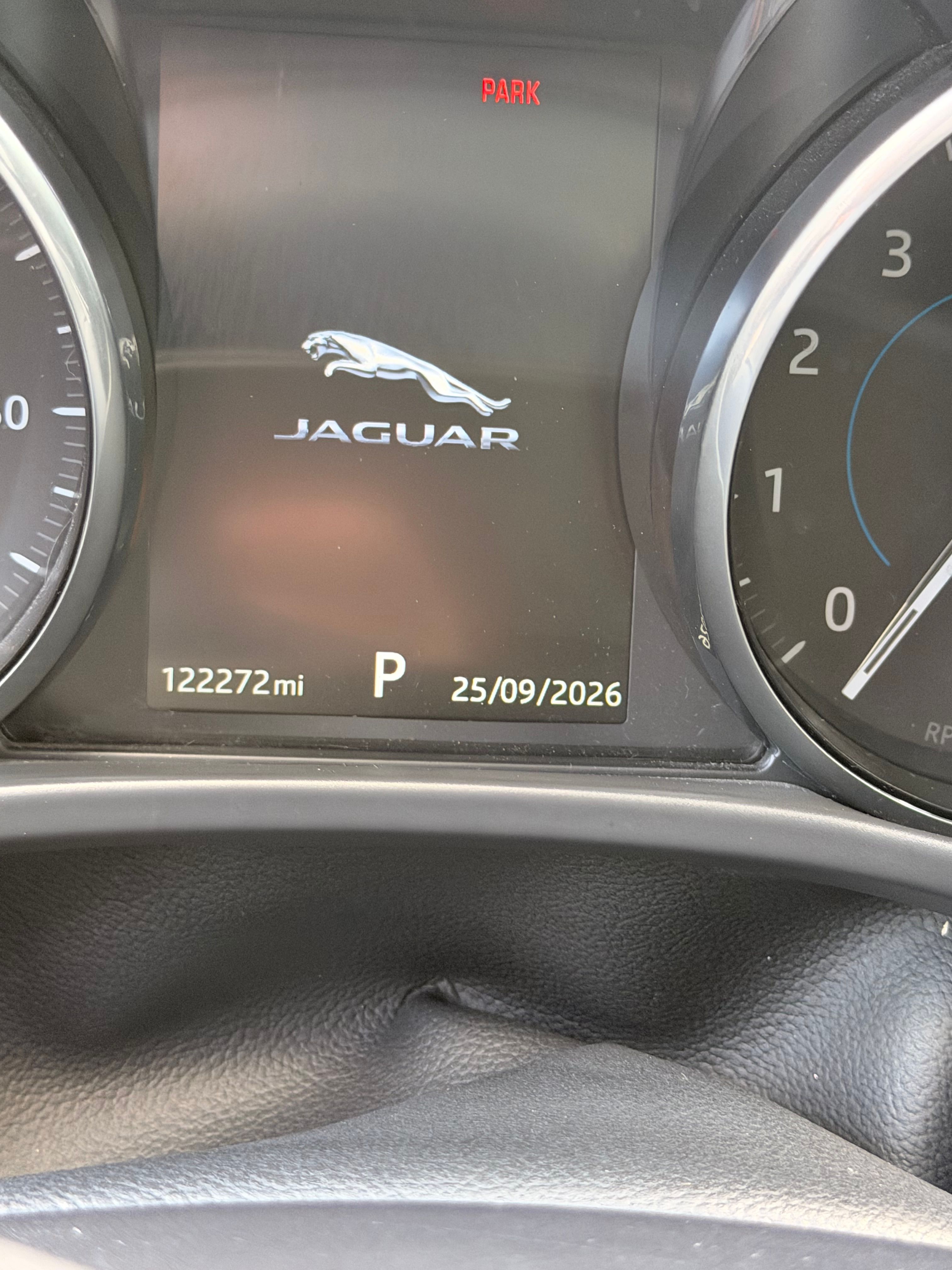 Used 2017 Jaguar F-PACE Premium AWD/4WD image 23