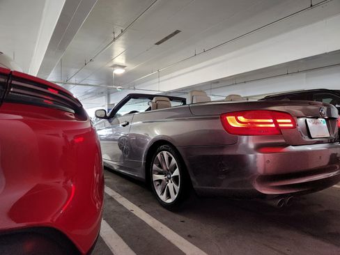 Used 2012 BMW 328i Convertible RWD image 1