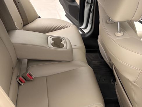 Used 2018 Acura ILX image 12