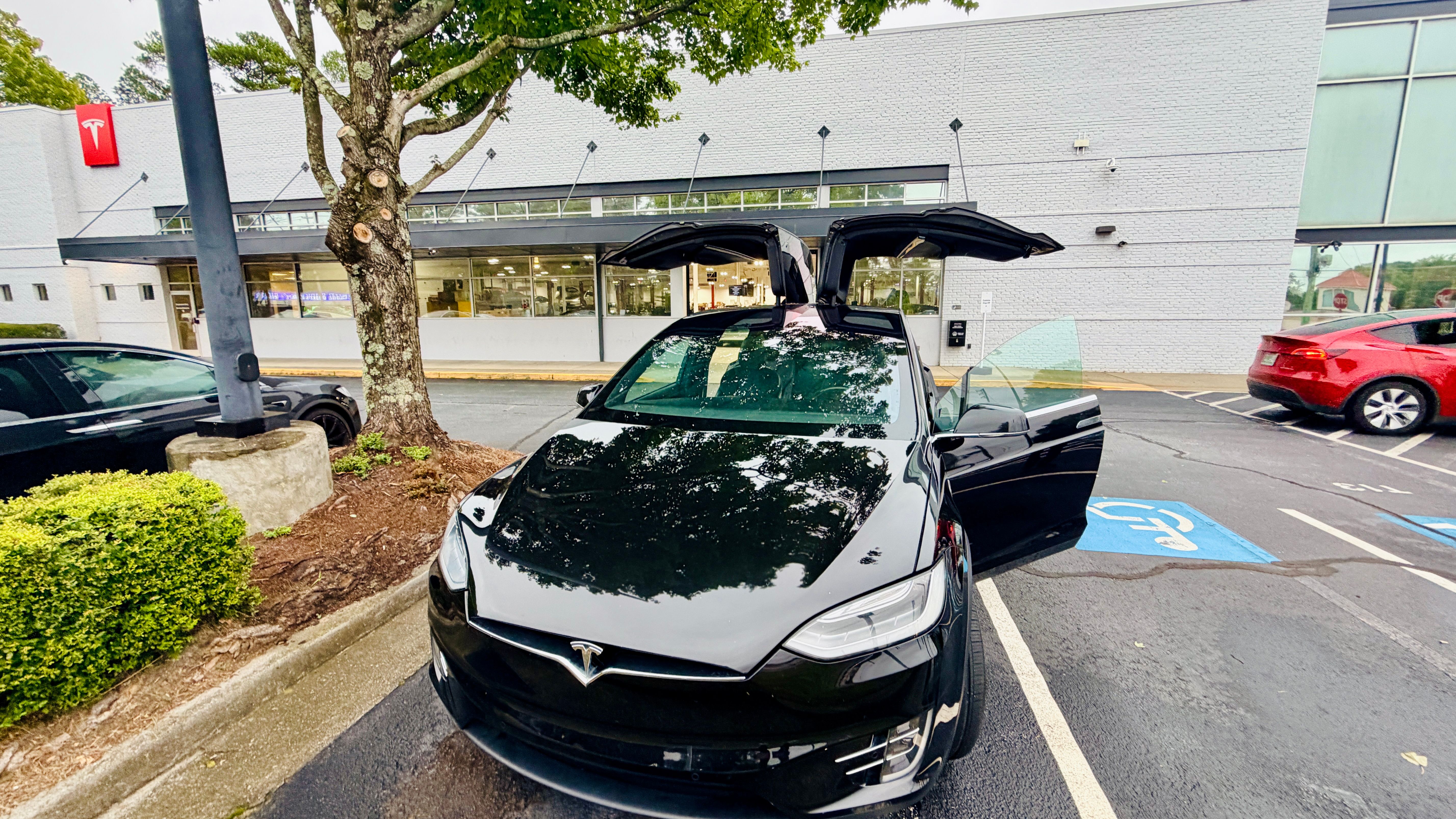 Used 2016 Tesla Model X 60D AWD/4WD image 6