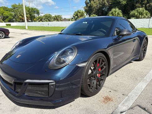 Used 2018 Porsche 911 GT3 RS image 4