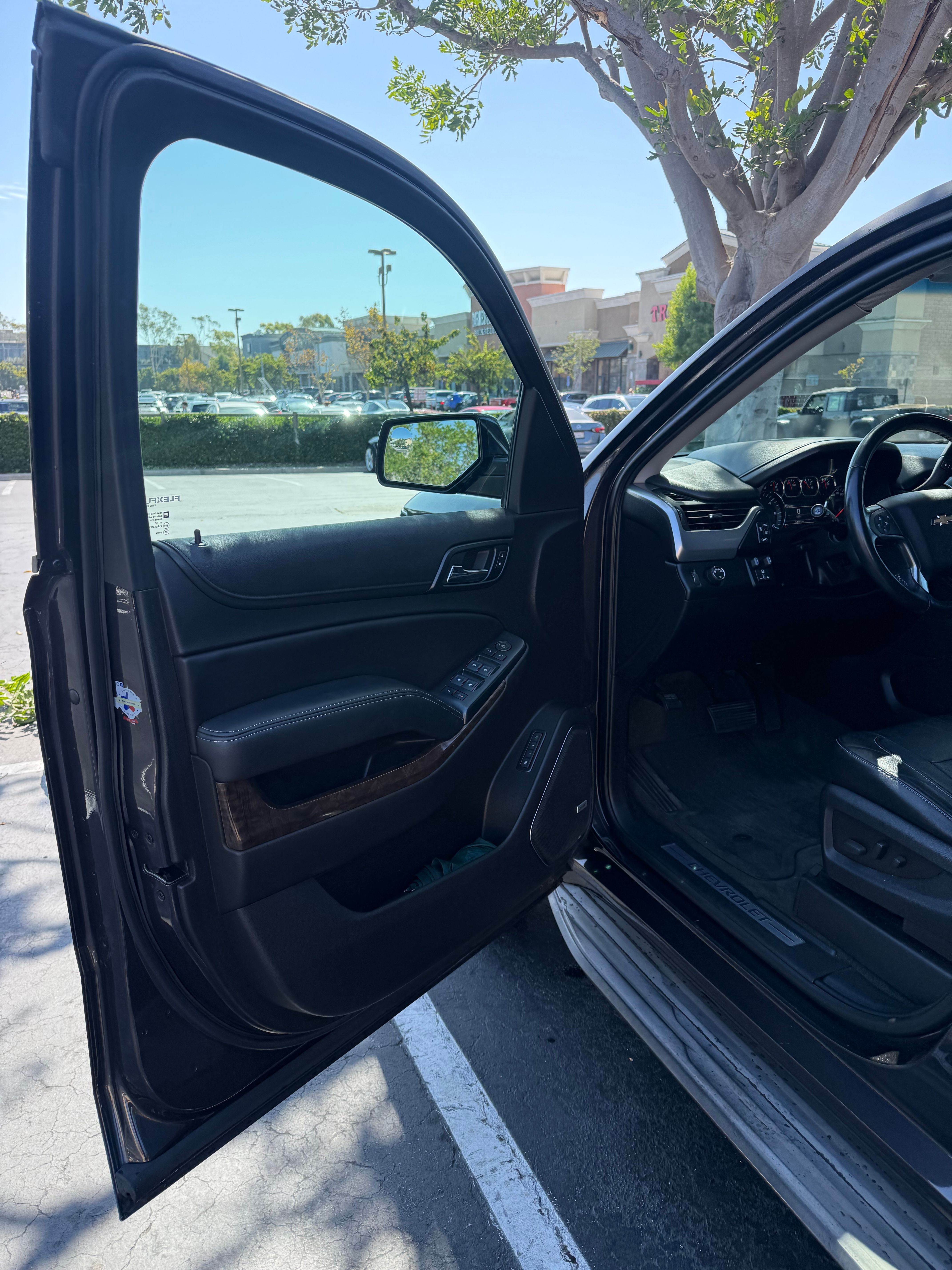 Used 2015 Chevrolet Tahoe LT w/ Max Trailering Package RWD image 11