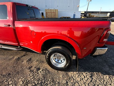 Used 2022 RAM 3500 Laramie AWD/4WD image 12