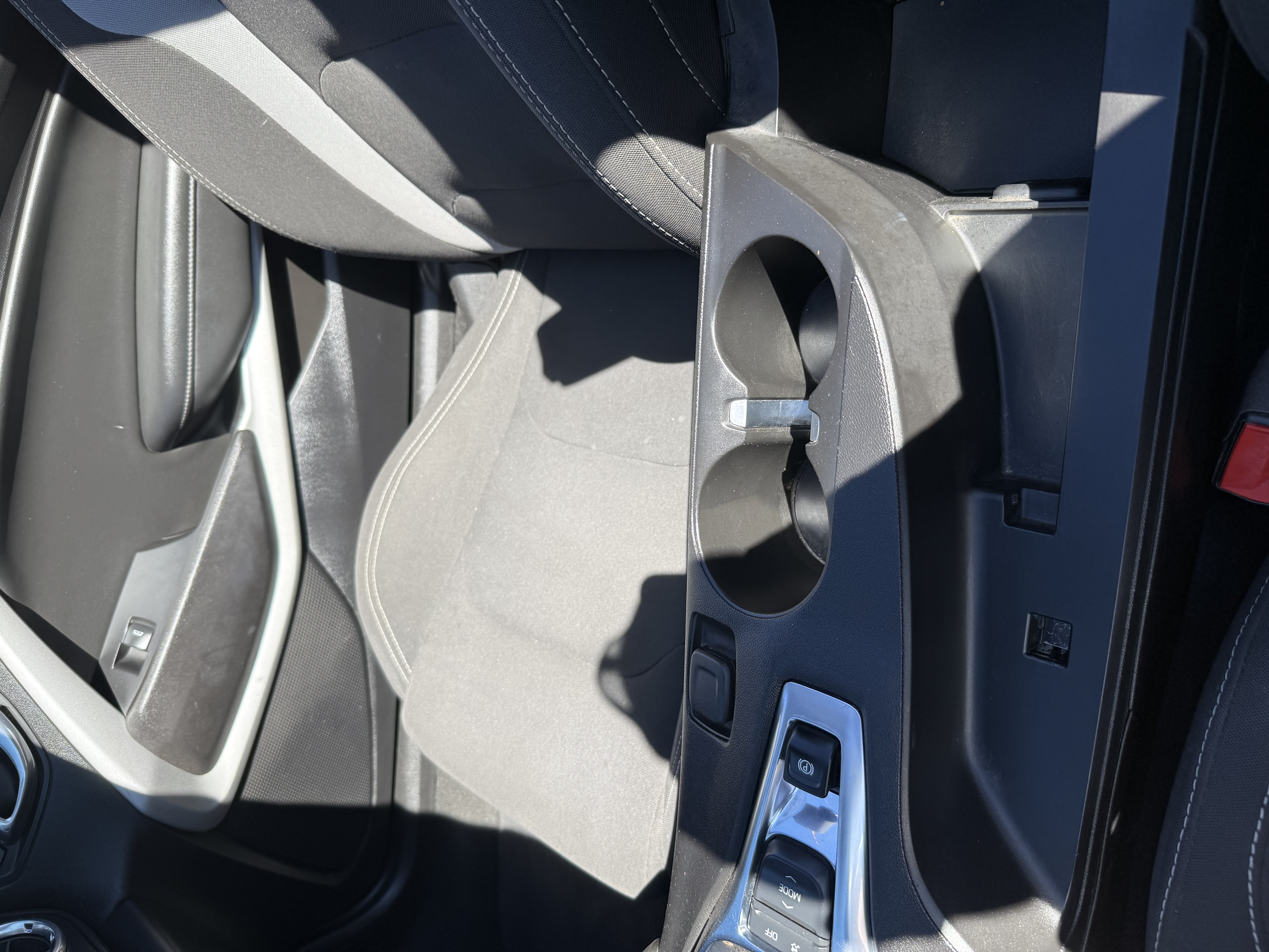 Used 2021 Chevrolet Camaro SS RWD image 22