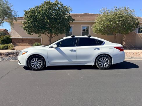 Used 2017 Nissan Altima 2.5 S w/ Power Driver Seat Package image 6