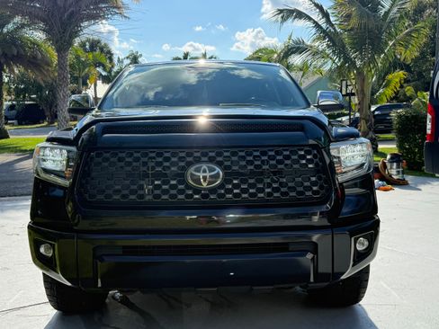 Used 2020 Toyota Tundra Platinum image 4