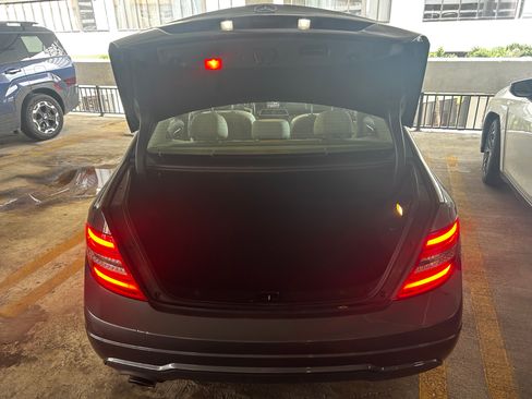 Used 2013 Mercedes-Benz C 250 Sedan image 18