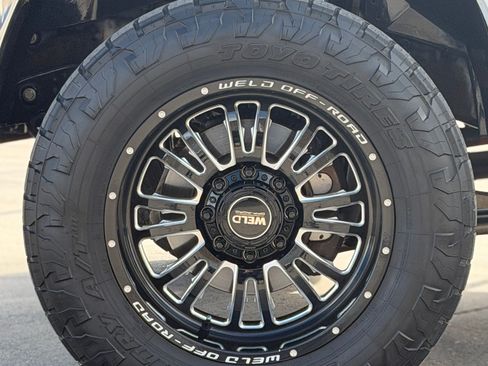 Used 2014 RAM 2500 Laramie w/ Convenience Group image 6