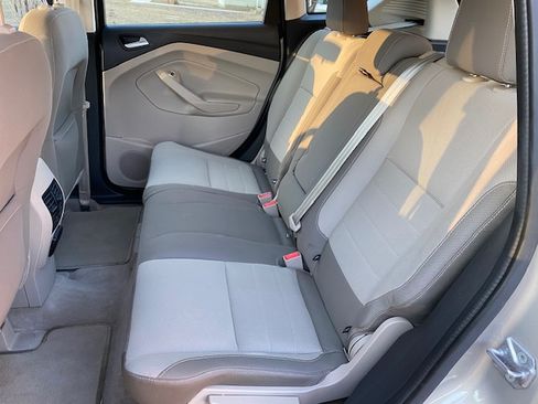 Used 2015 Ford C-MAX SE image 8