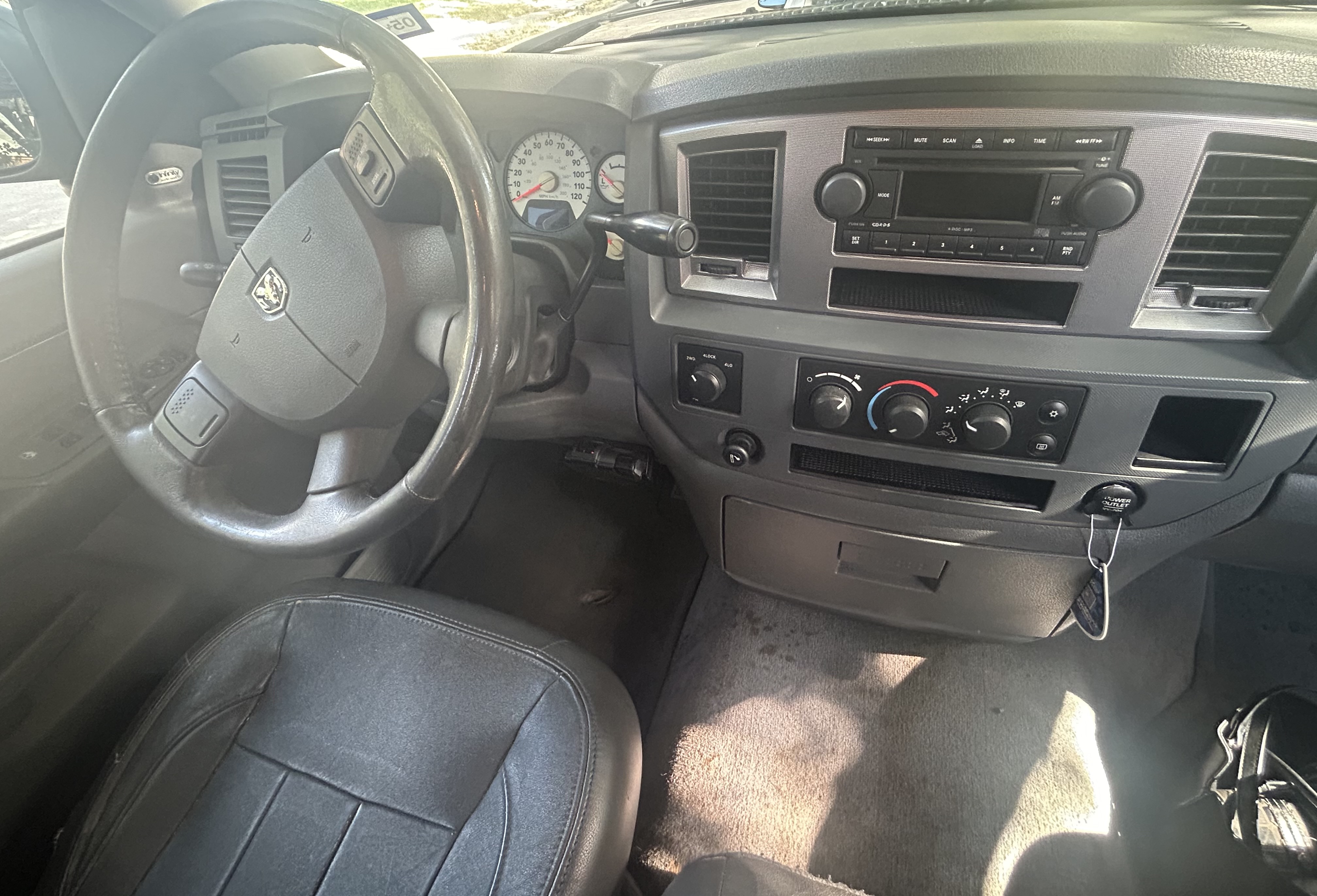 Used 2006 Dodge Ram 1500 Truck SLT AWD/4WD image 12