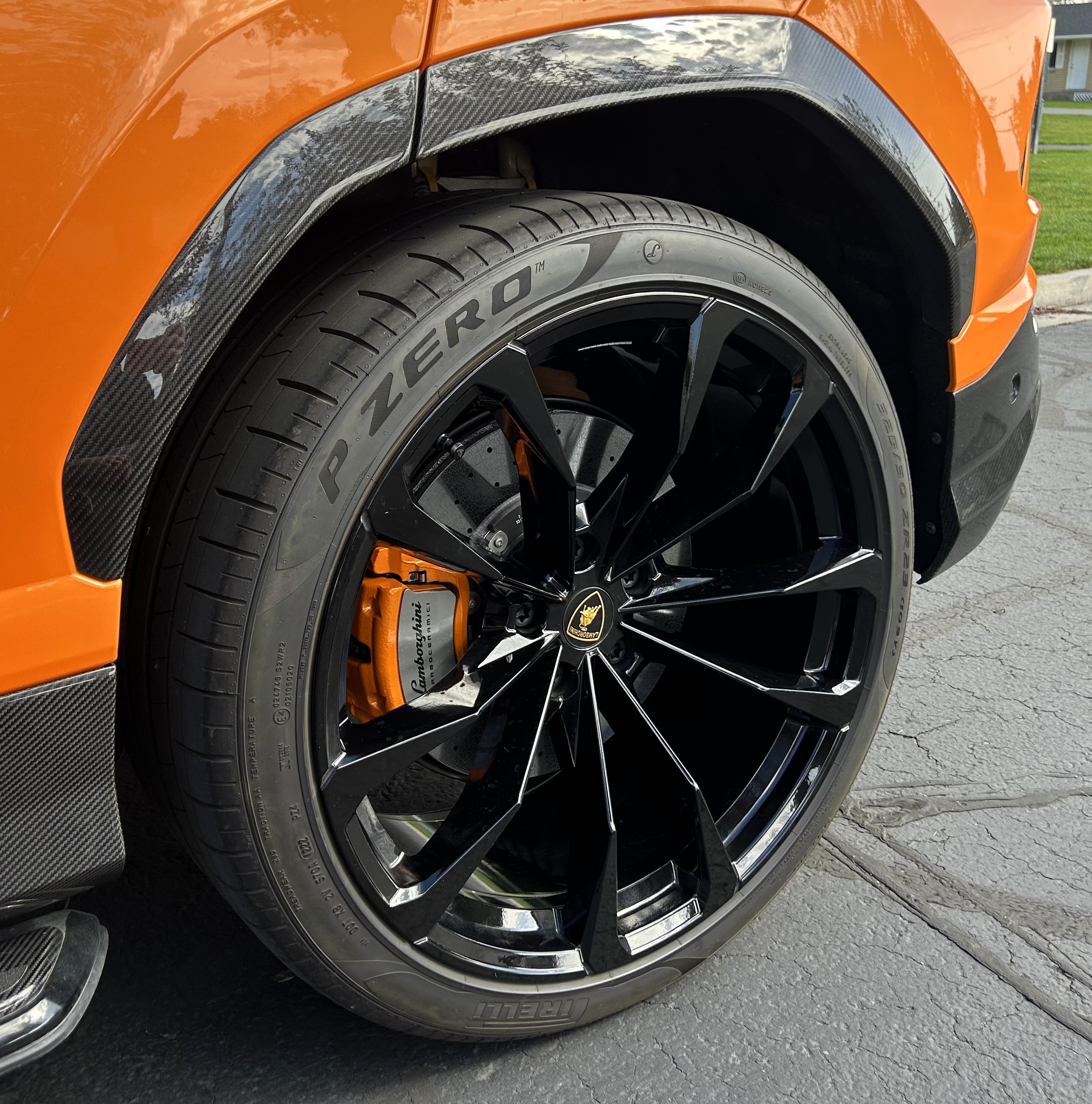 Used 2022 Lamborghini Urus AWD/4WD image 18