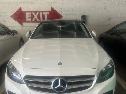 Used 2017 Mercedes-Benz C 300 Sedan image 1