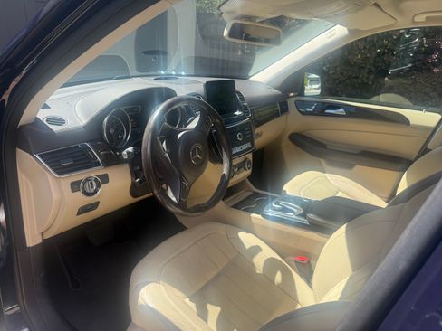 Used 2017 Mercedes-Benz GLS 450 4MATIC image 9