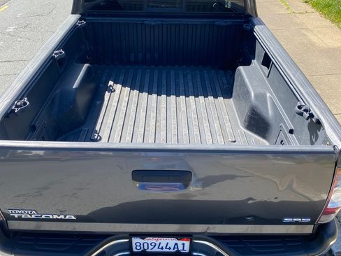 Used 2012 Toyota Tacoma 2WD Access Cab w/ SR5 Pkg image 4