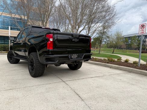 Used 2021 Chevrolet Silverado 1500 LT Trail Boss w/ Convenience Package II image 15