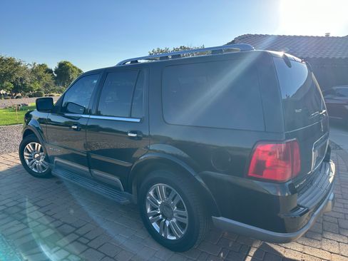 Used 2003 Lincoln Navigator 4WD image 4