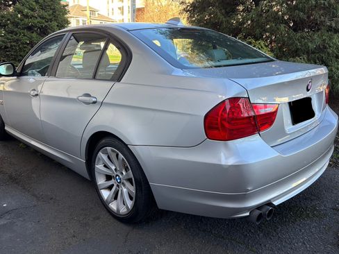 Used 2009 BMW 328i xDrive Sedan image 8