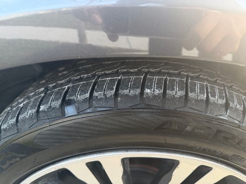 Used 2013 Chrysler 300 S image 12