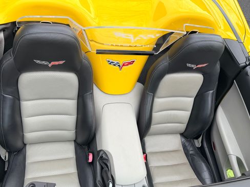 Used 2007 Chevrolet Corvette Convertible w/ Preferred Equipment Group image 6