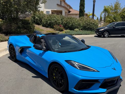 Used 2023 Chevrolet Corvette Stingray Convertible w/ Z51 Performance Package RWD image 8