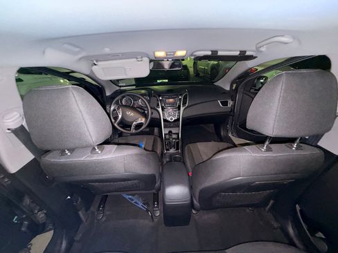 Used 2016 Hyundai Elantra GT FWD image 16