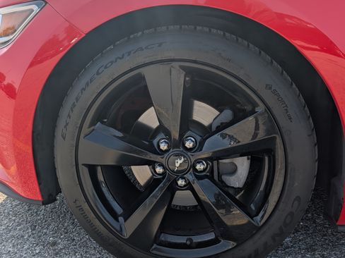 Used 2017 Ford Mustang Premium RWD image 8