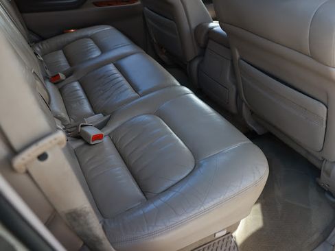 Used 2000 Lexus LX 470 4WD image 23