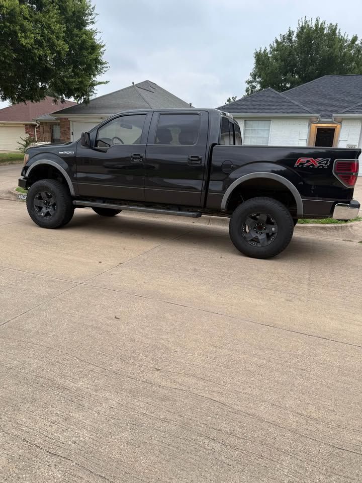 Used 2012 Ford F150 FX4 w/ FX Luxury Pkg AWD/4WD image 2