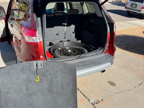 Used 2014 Ford Escape Titanium w/ Equipment Group 401A image 5