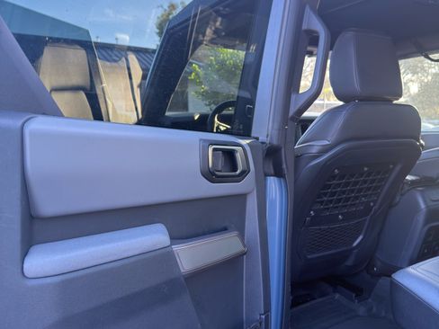 Used 2023 Ford Bronco Black Diamond image 15