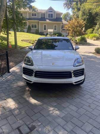 Used 2019 Porsche Cayenne AWD/4WD image 5