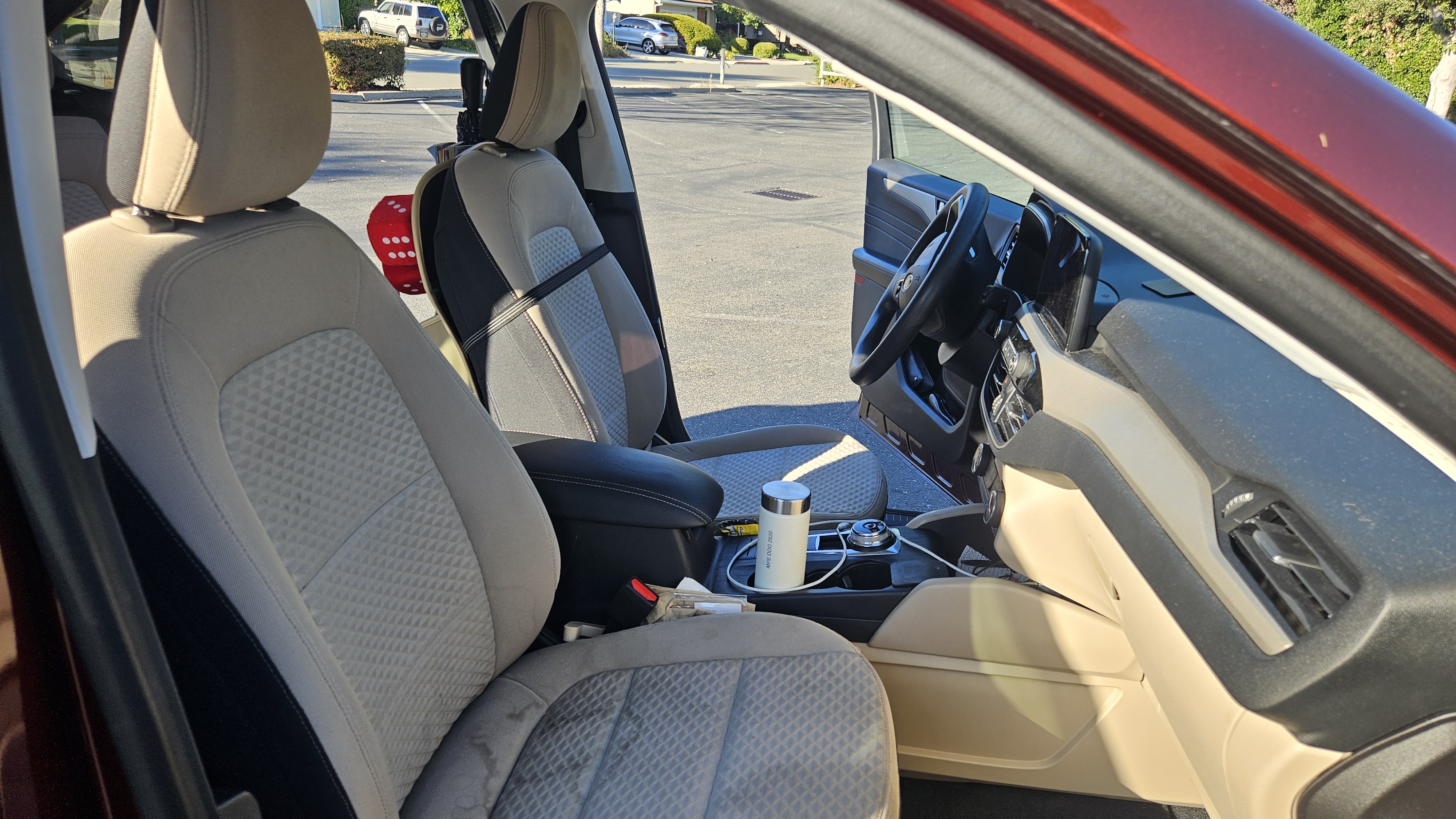 Used 2021 Ford Escape SE FWD image 5