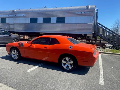 Used 2009 Dodge Challenger R/T image 6
