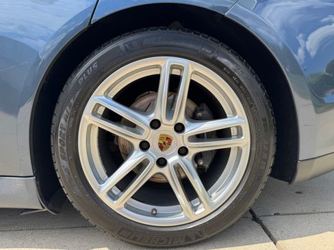 Used 2012 Porsche Panamera 4 image 11