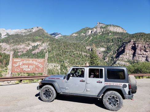 Used 2015 Jeep Wrangler Unlimited Rubicon image 1