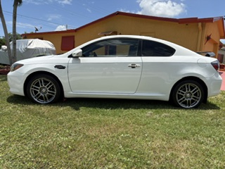Used 2010 Scion tC FWD image 5
