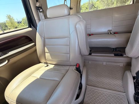 Used 2004 Ford Excursion Limited AWD/4WD image 17