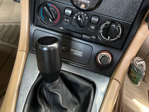 Used 2001 MAZDA MX-5 Miata LS RWD image 22